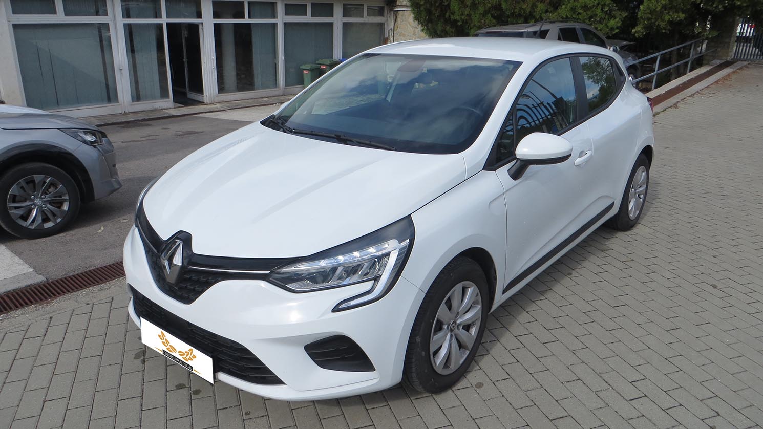 Renault Clio IV 1.5 dCi S&S LED FÉNYSZÓZÓK - TOLATÓ RADAR - NAVIGÁCIÓ - GARANTÁLT KM.